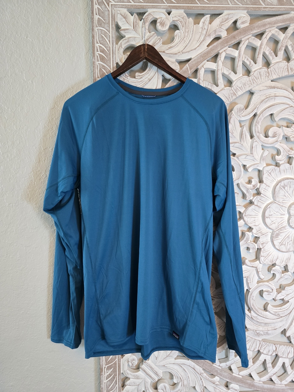 Patagonia Capilene Lightweight Polyester Baselayer Top Blue L Crew Long Sleeve